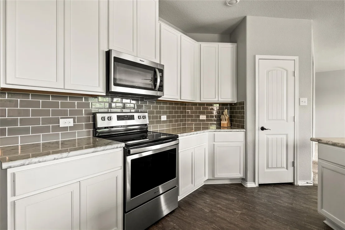Photo of 214 Saranac DR