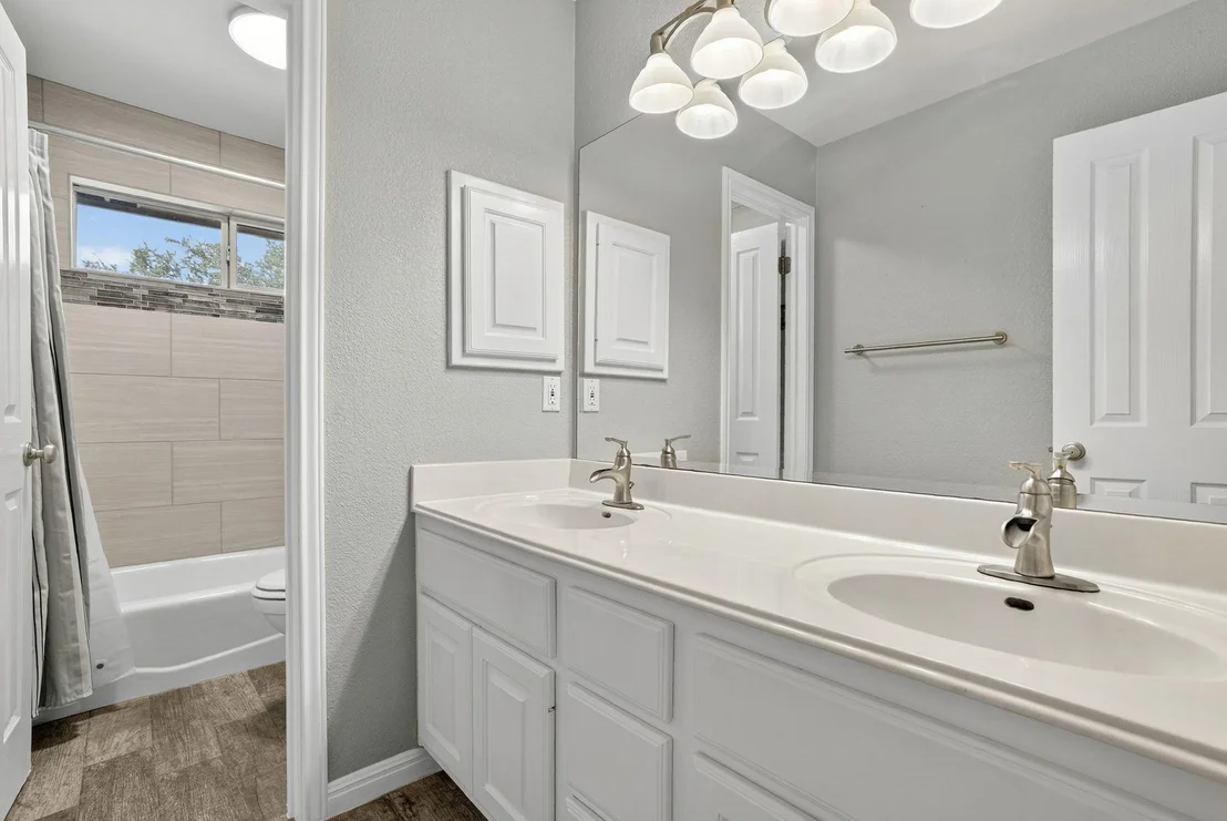 Photo of 9400 Graceland TRL