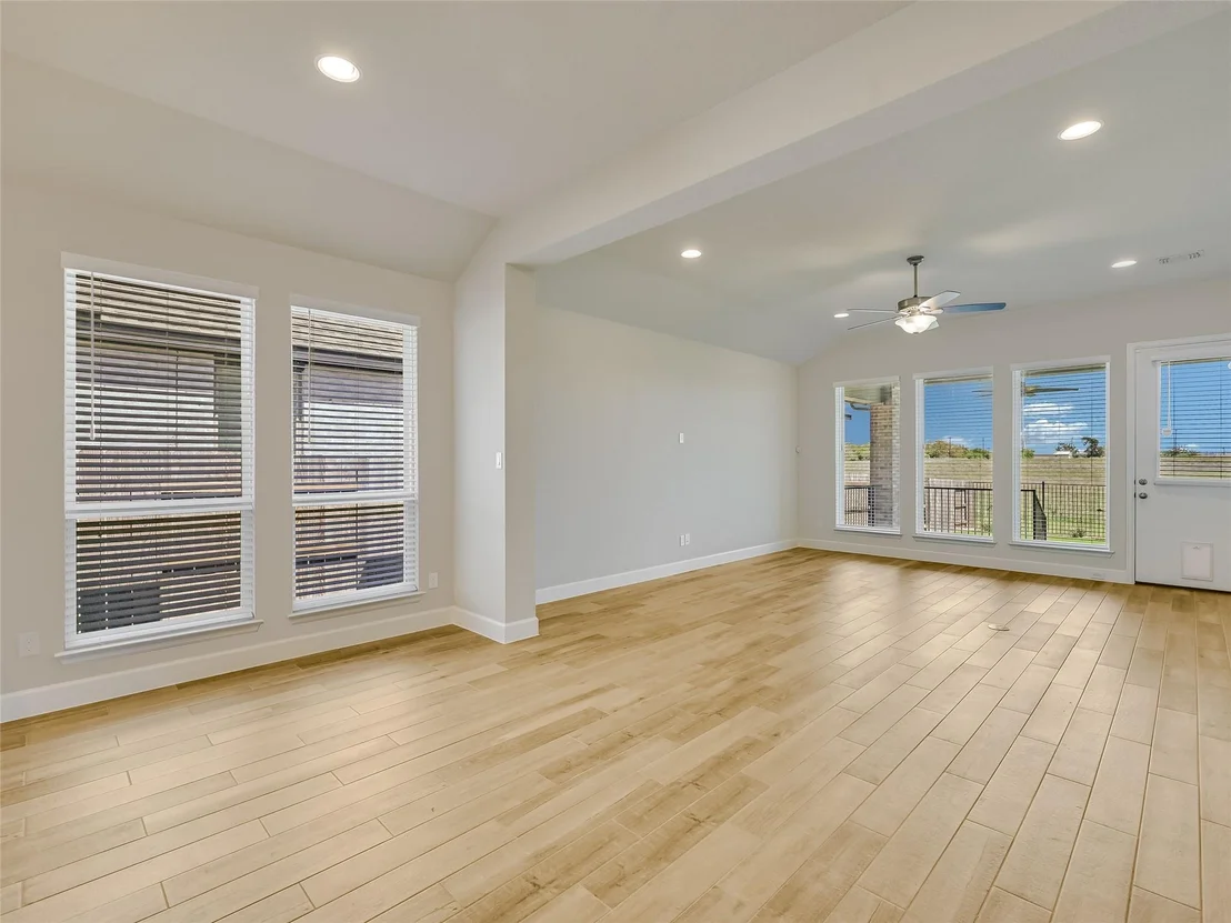 Photo of 131 Plumbago LOOP