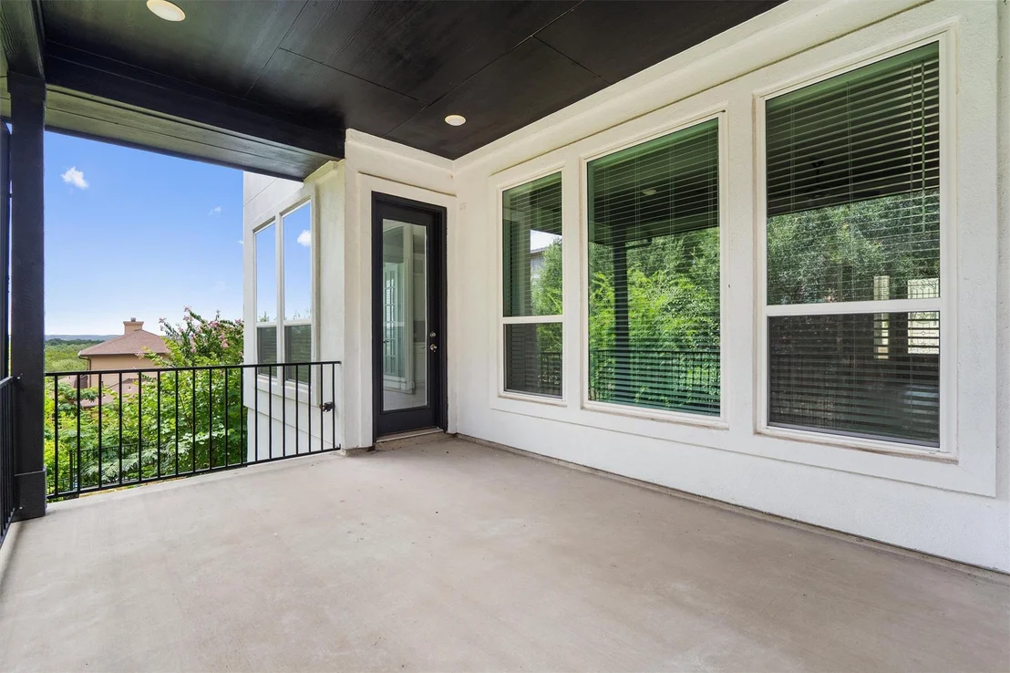 Photo of 15098 Dorothy DR