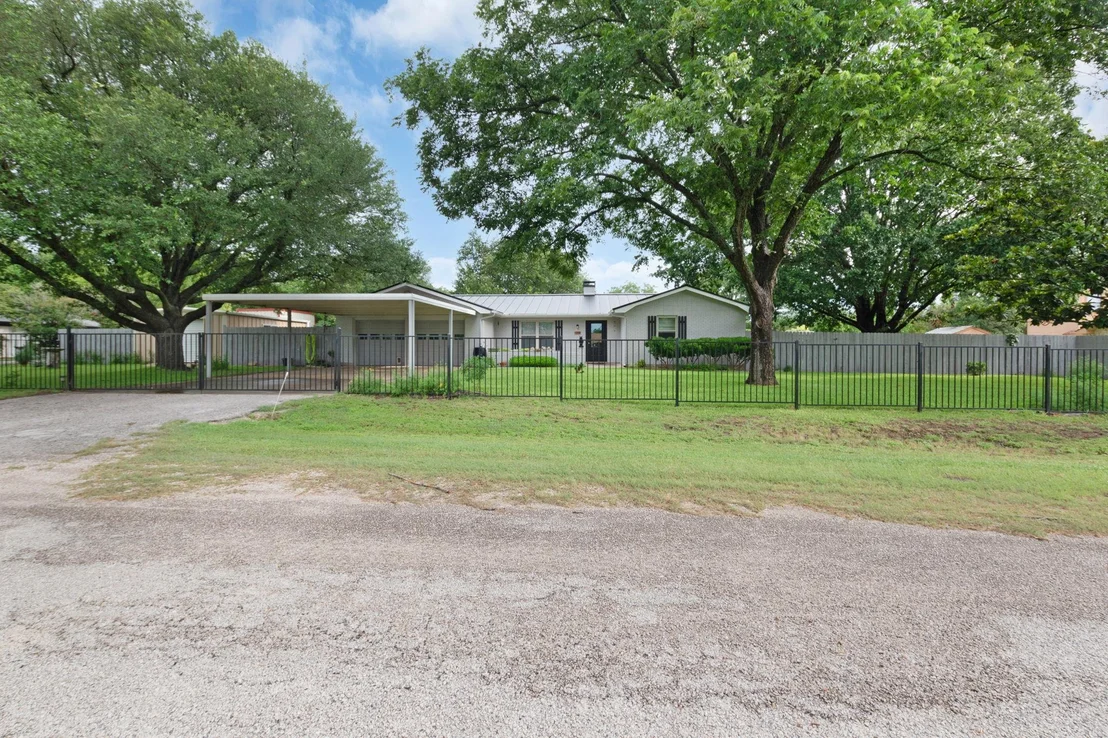 Photo of 310 Cardinal LN