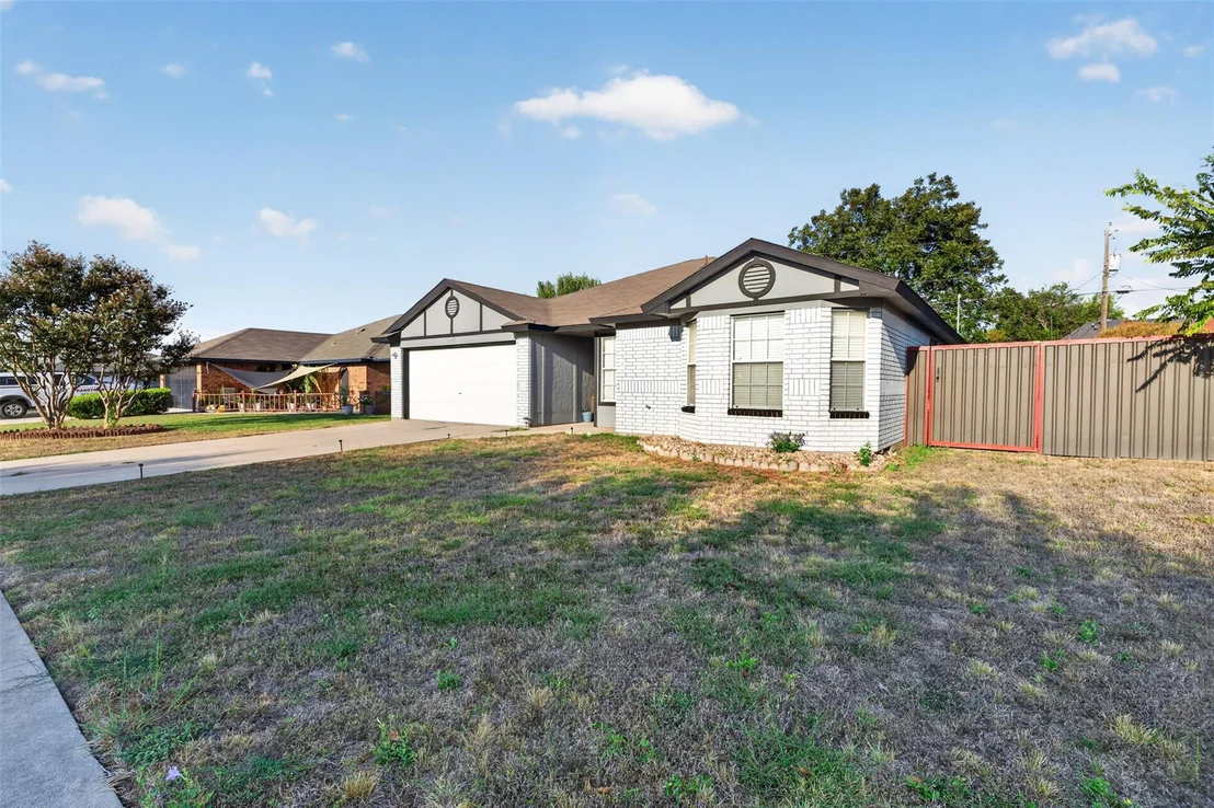 Photo of 1817 Dusk DR