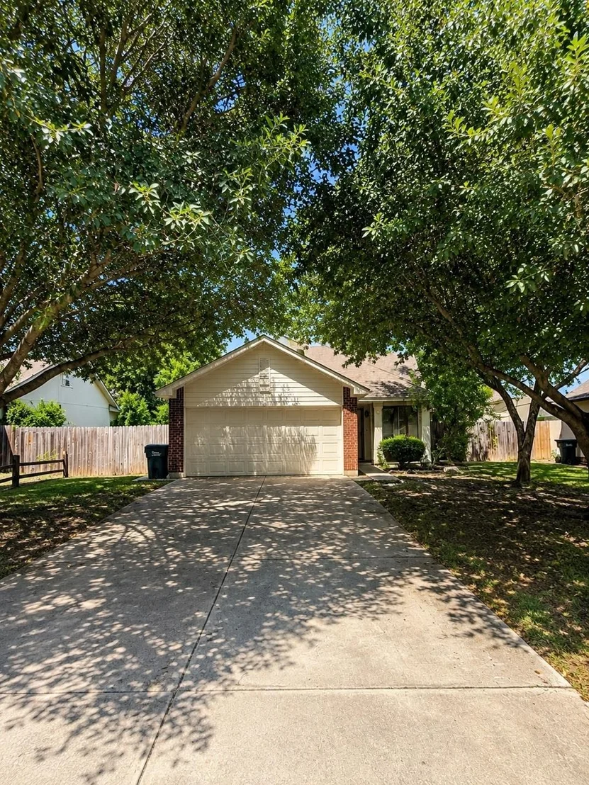 Photo of 321 Zebra Dr DR