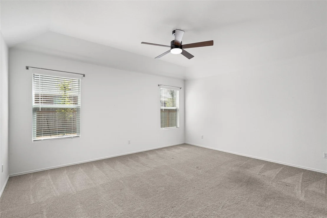 Photo of 101 Sunrise Oak CV