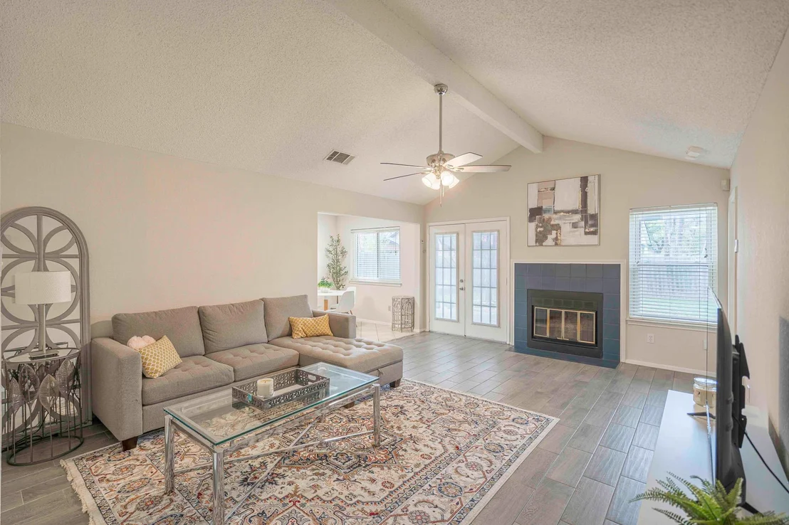 Photo of 1910 Andover DR