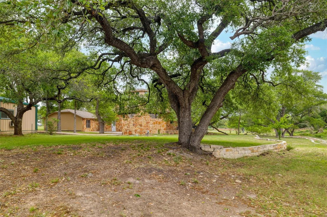 Photo of 16 Tall Oaks TRL