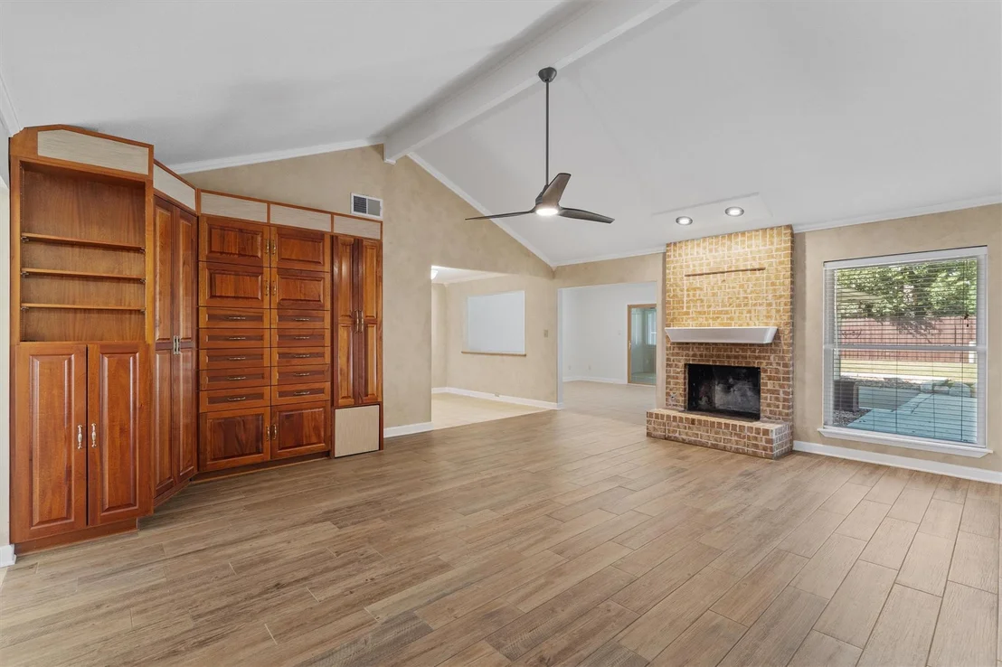 Photo of 531 Dennis DR