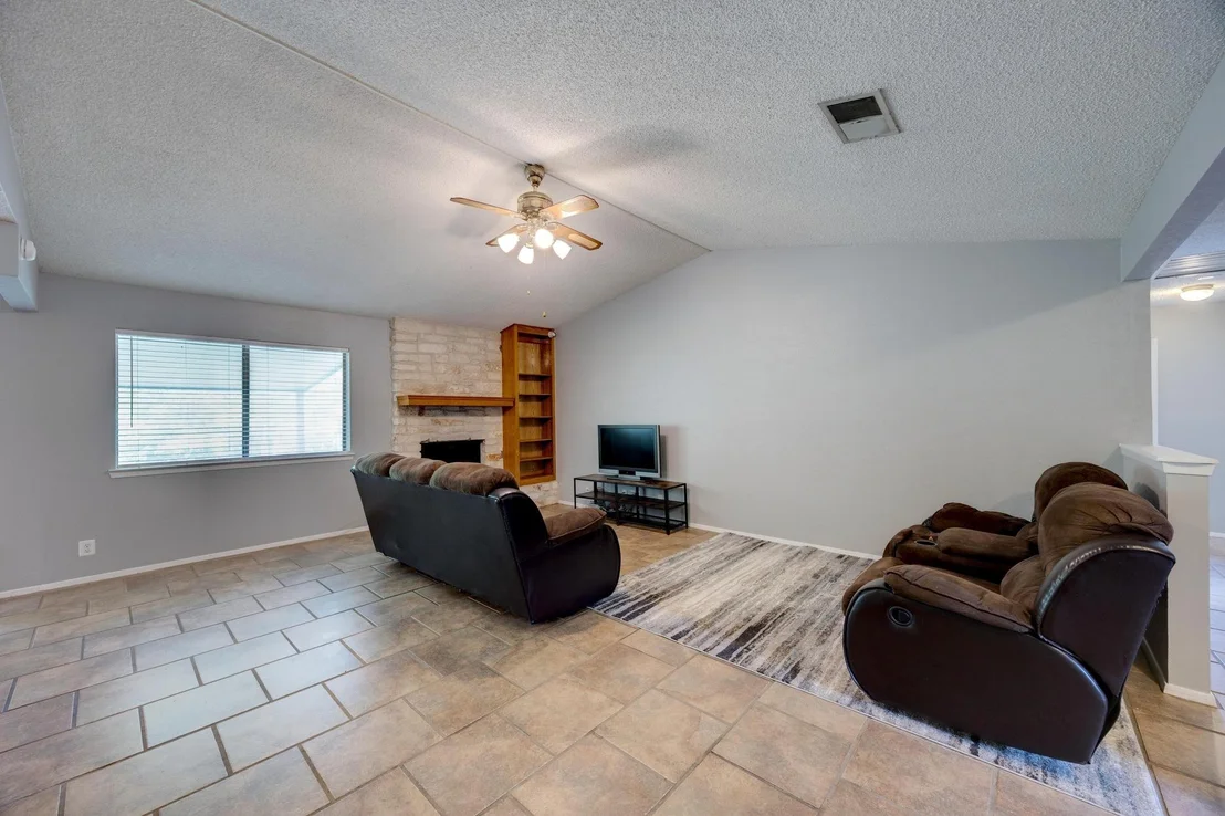 Photo of 2308 Stratford DR