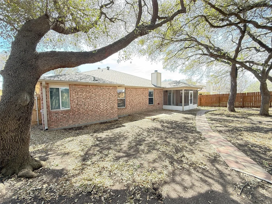 Photo of 2110 Thunderbird DR
