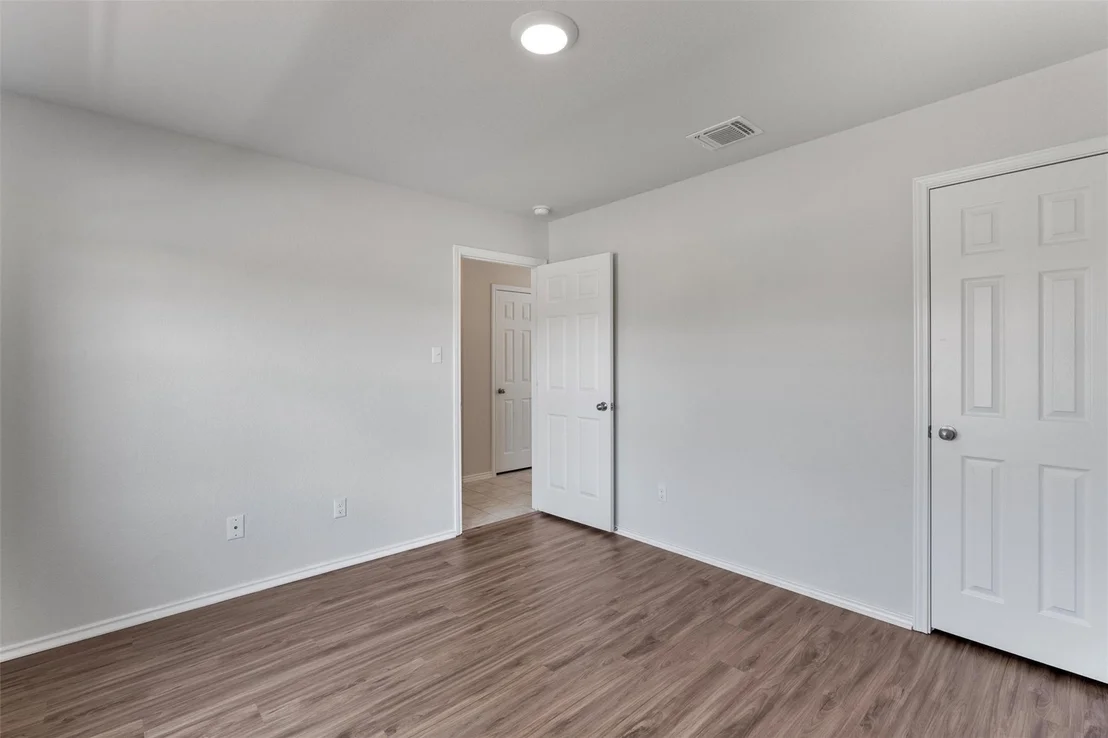 Photo of 1005 Taggart CT