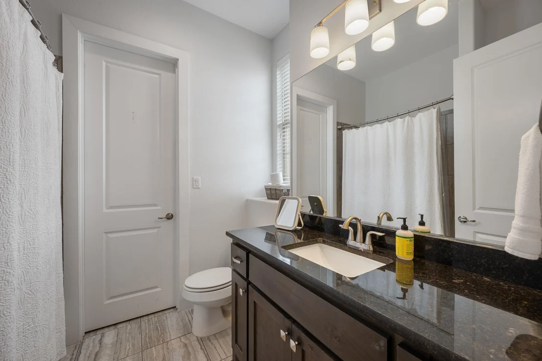 Photo of 401 Skyflower DR