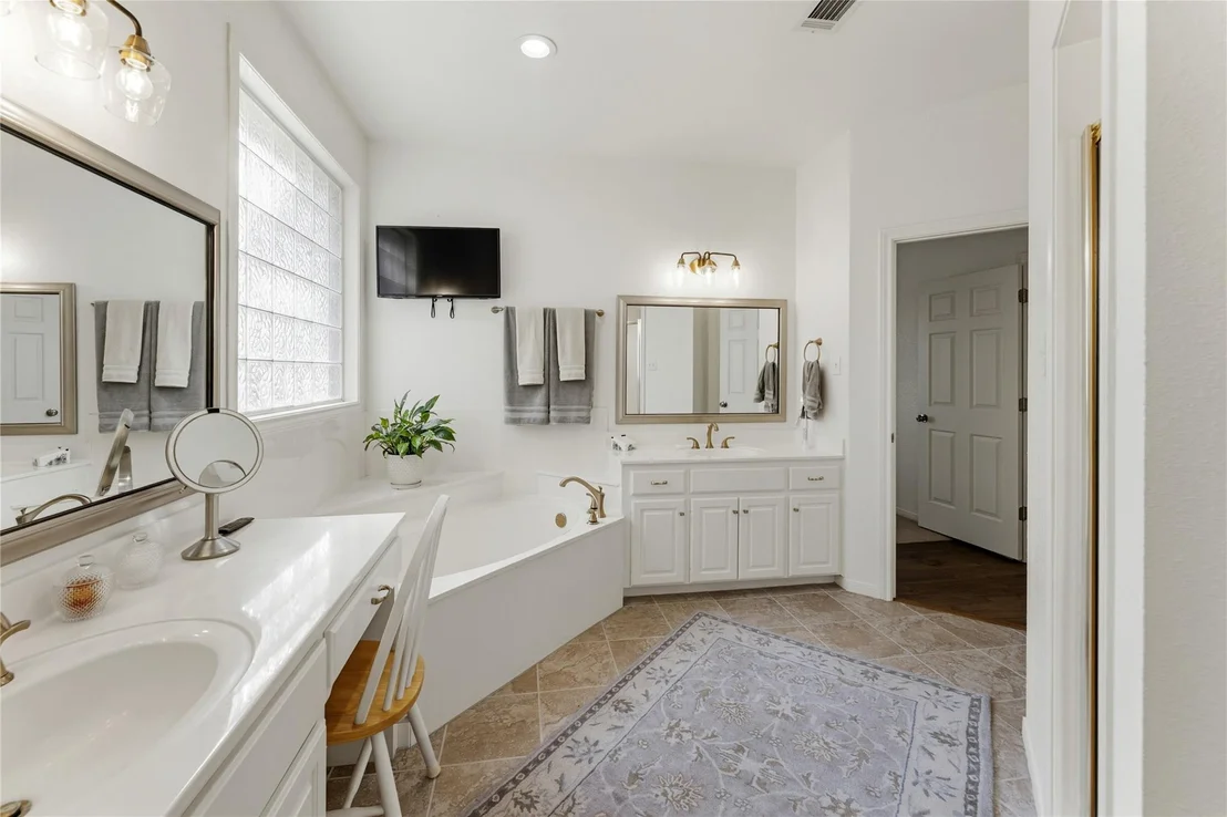 Photo of 3401 Chisholm TRL