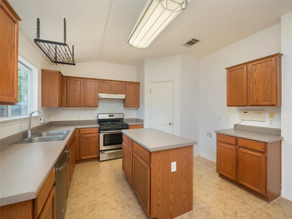 Photo of 121 Masonwood DR