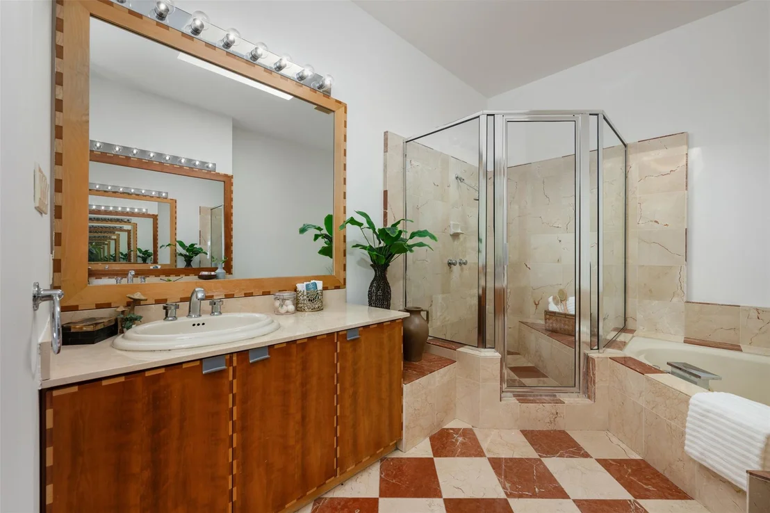 Photo of 8404 Lone Mesa