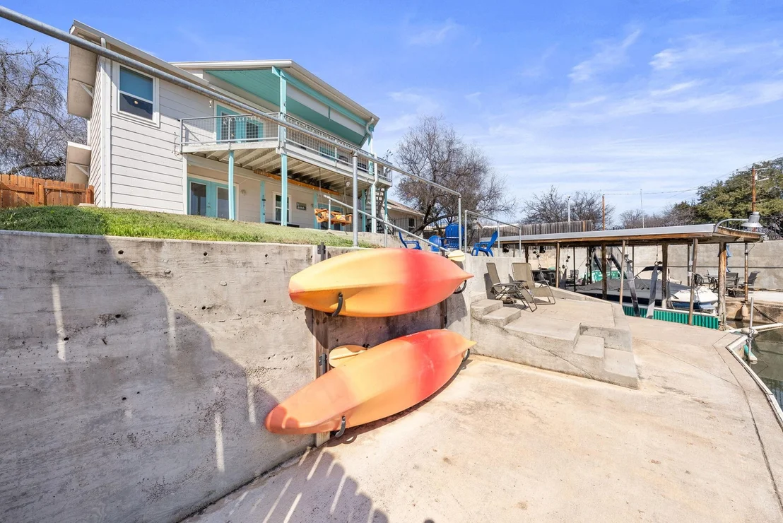 Photo of 107 Channel DR