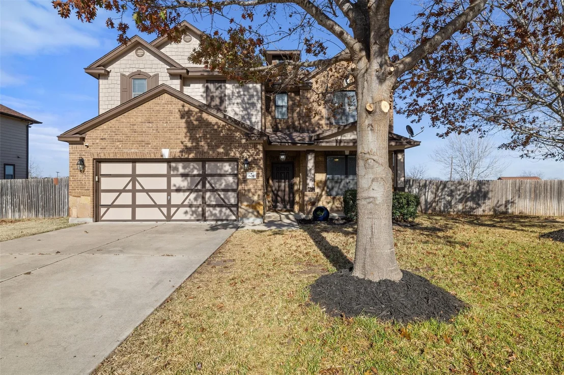 Photo of 605 Apricot DR