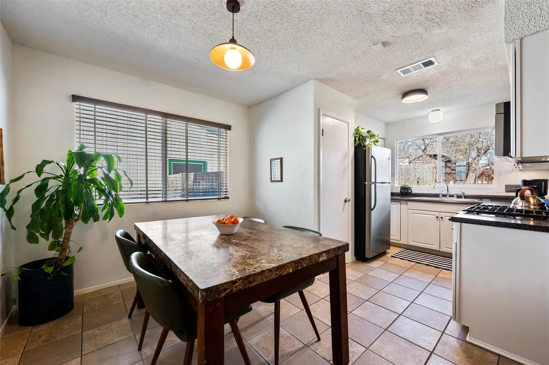 Photo of 5100 Lambs LN