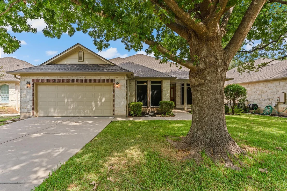 Photo of 302 Brazos DR