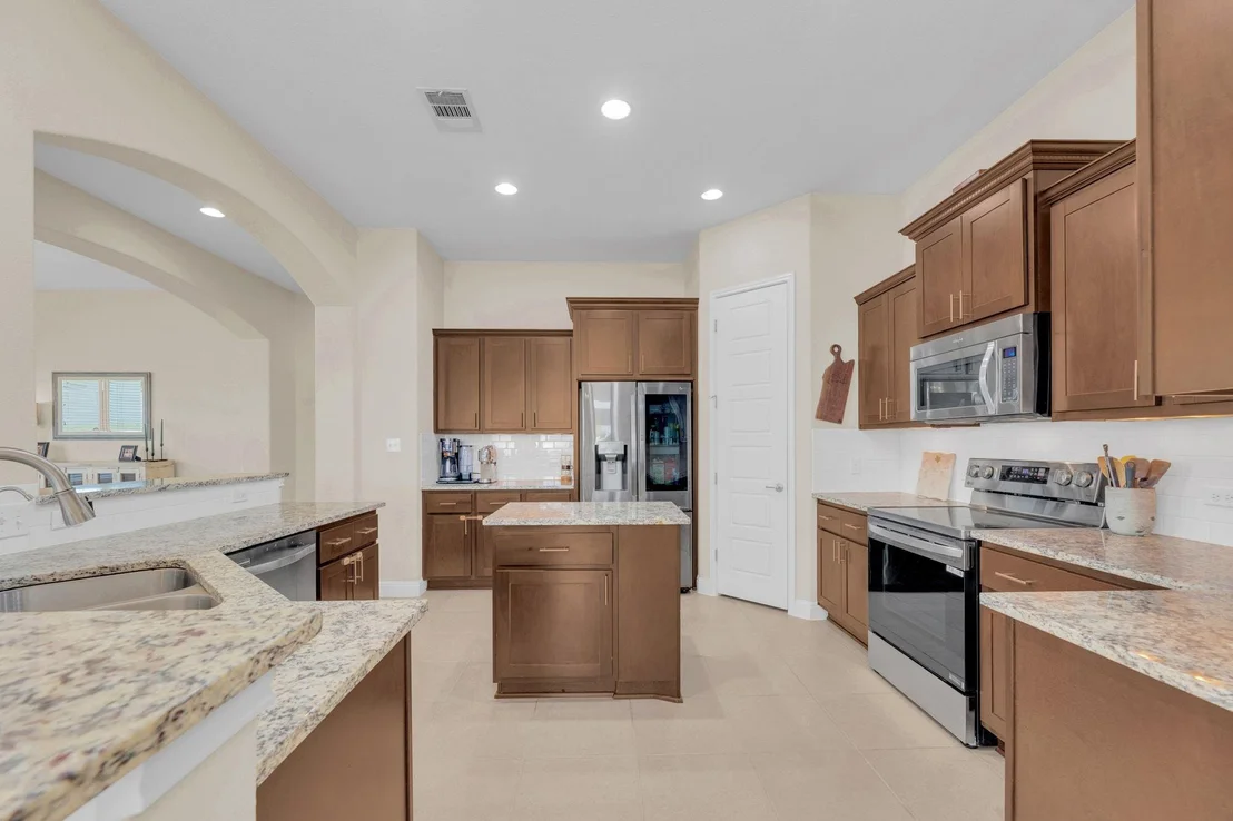 Photo of 712 Carillion DR