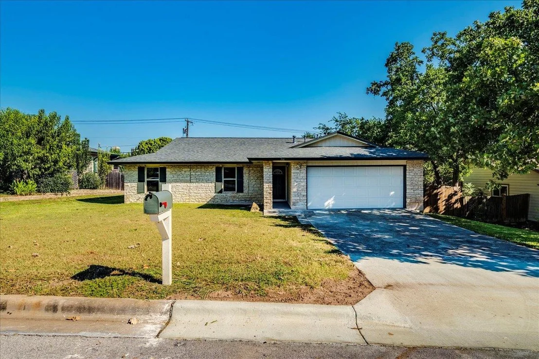 Photo of 706 WINDSOR RD