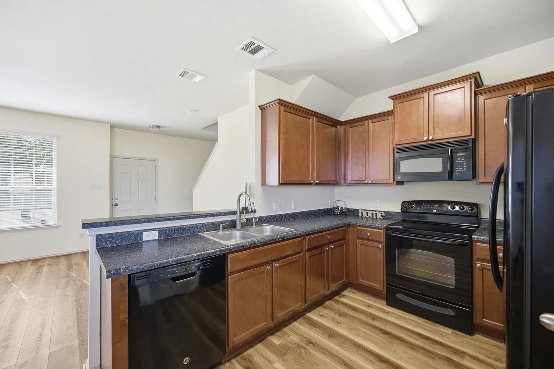 Photo of 408 Azurite DR