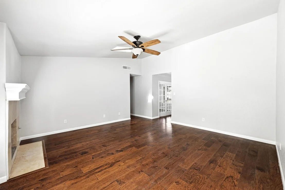 Photo of 10417 Firethorn LN