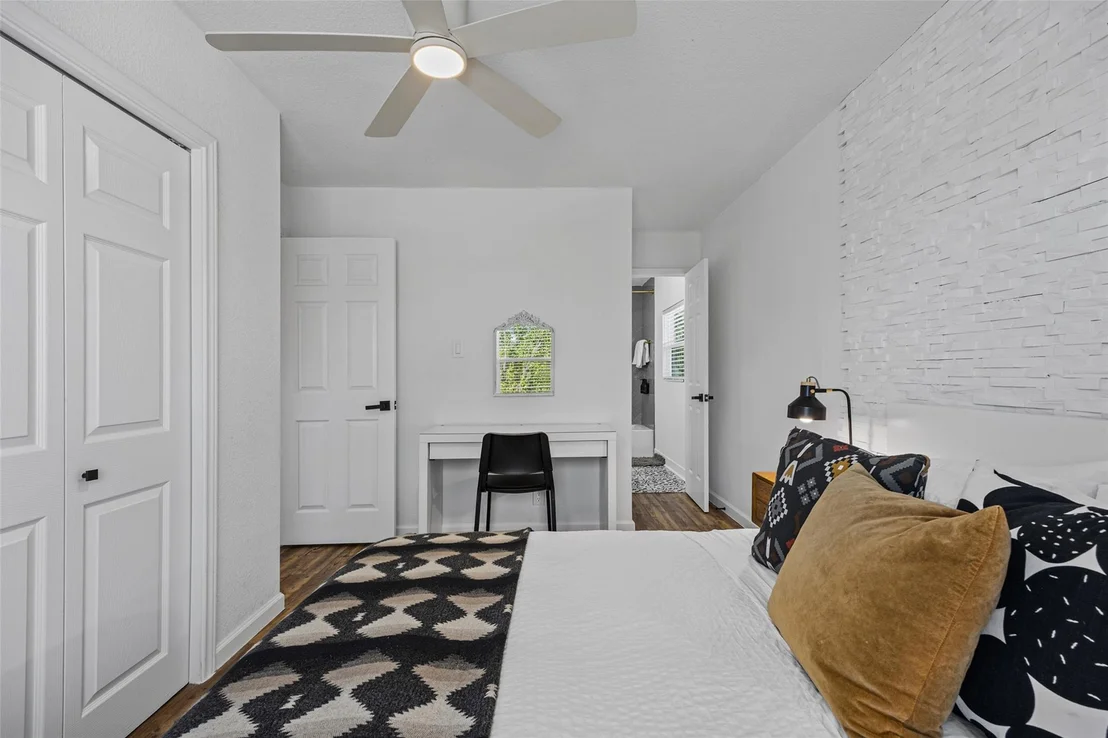 Photo of 1101 Kenyon DR