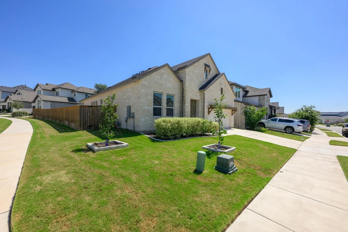 Photo of 374 Kings Pine DR