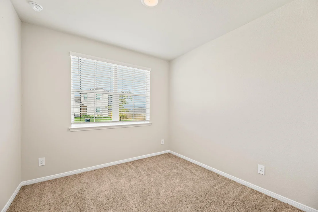 Photo of 142 Solitude DR