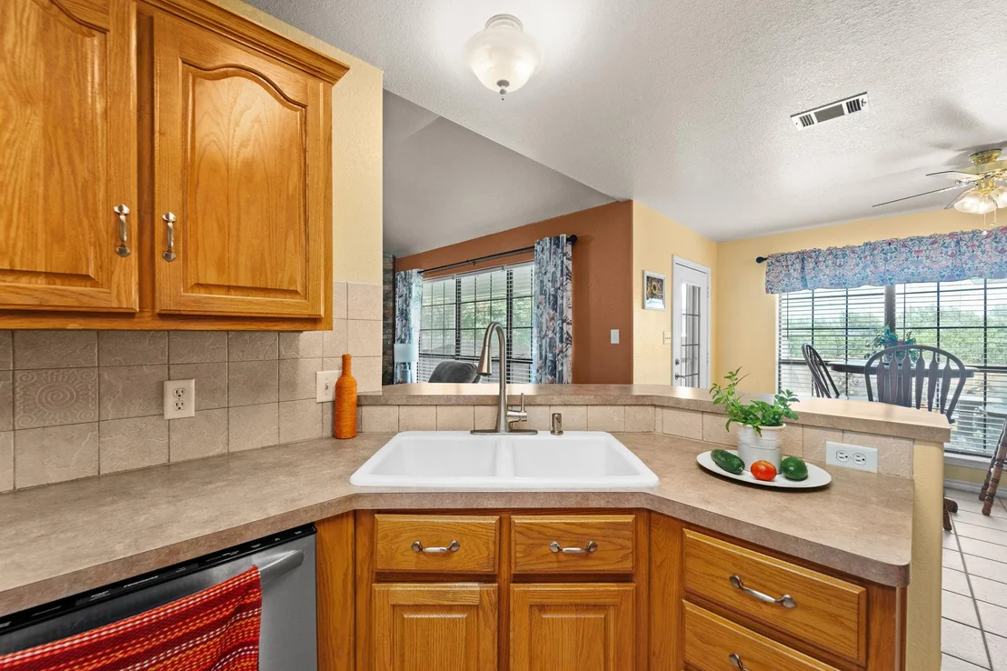 Photo of 1903 Yellowstone DR