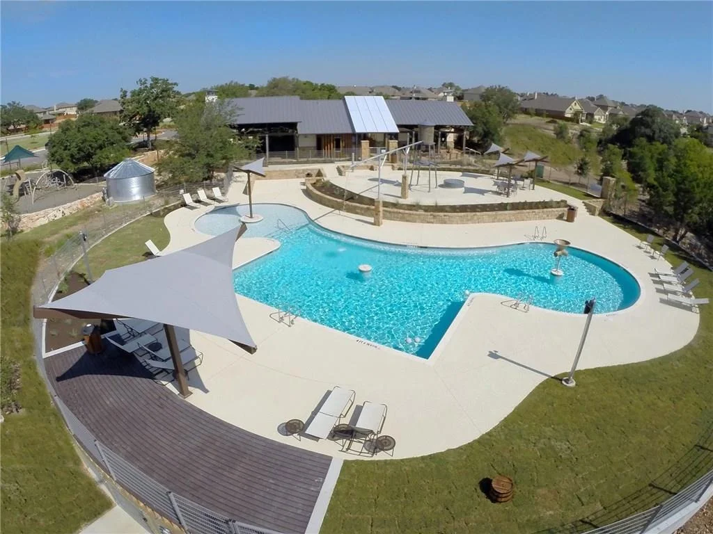 Photo of 550 Cortona LN