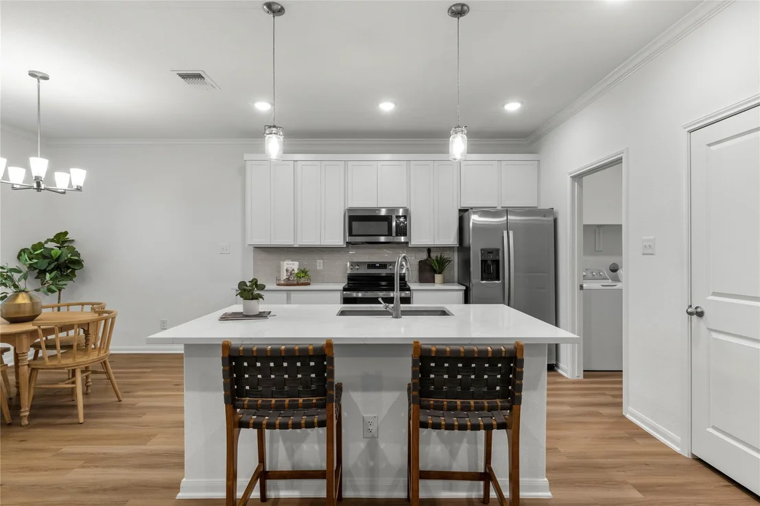 Photo of 8114 Timber Hollow LN