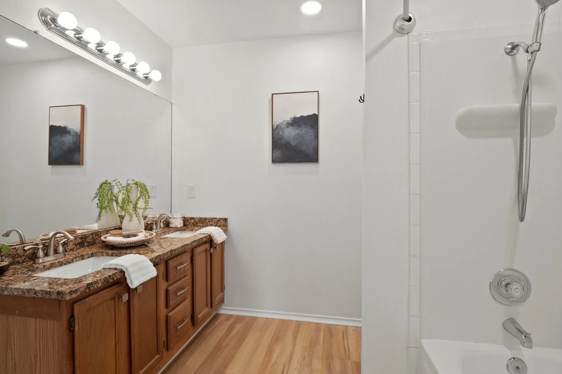 Photo of 604 S 4th ST