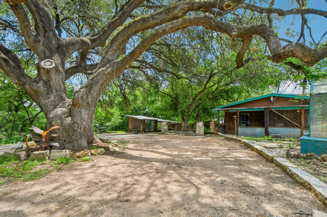 Photo of 12811 River Bend ST