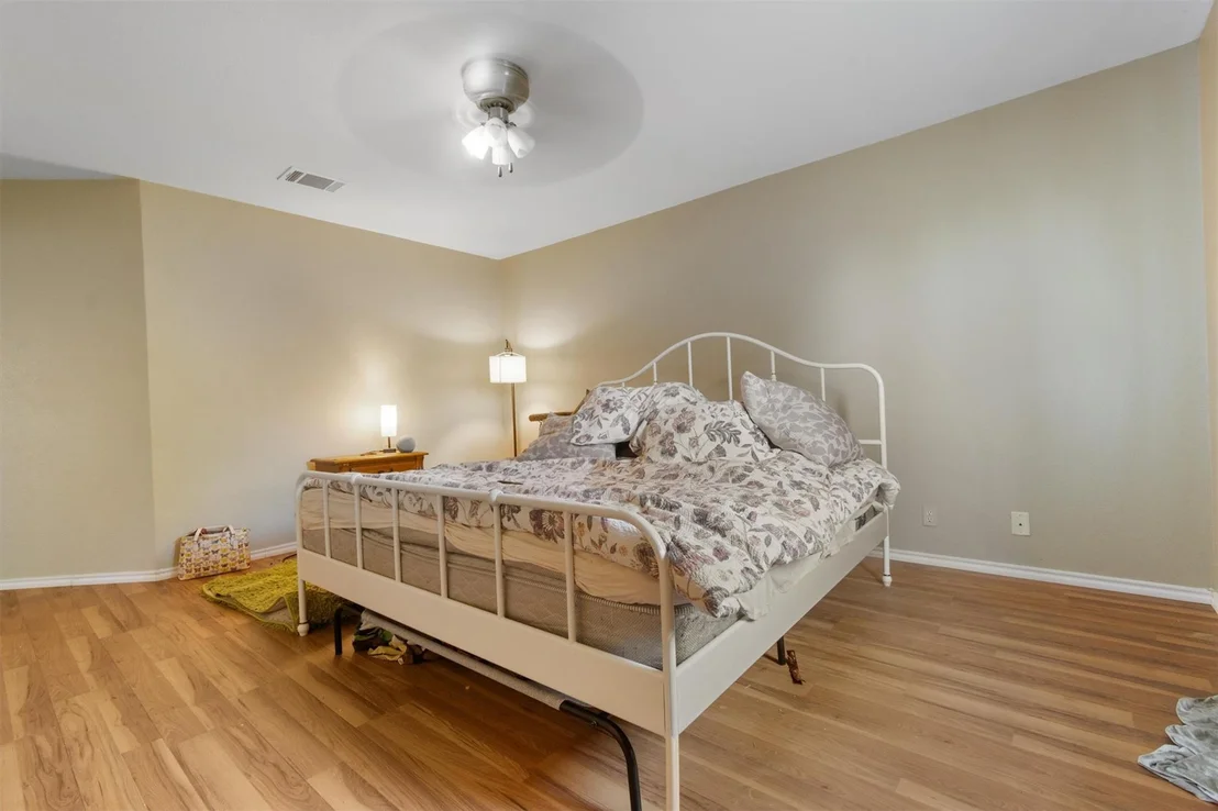Photo of 4101 Louise Lee DR