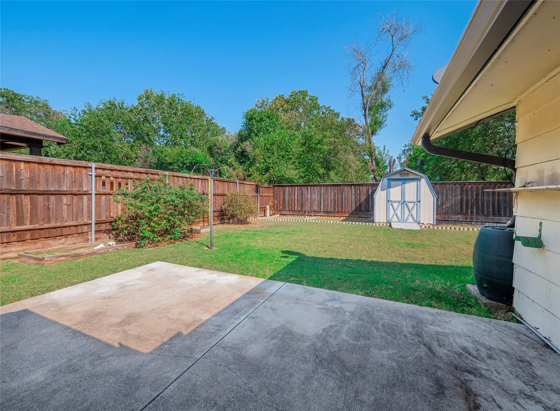 Photo of 5000 Creek Bend DR