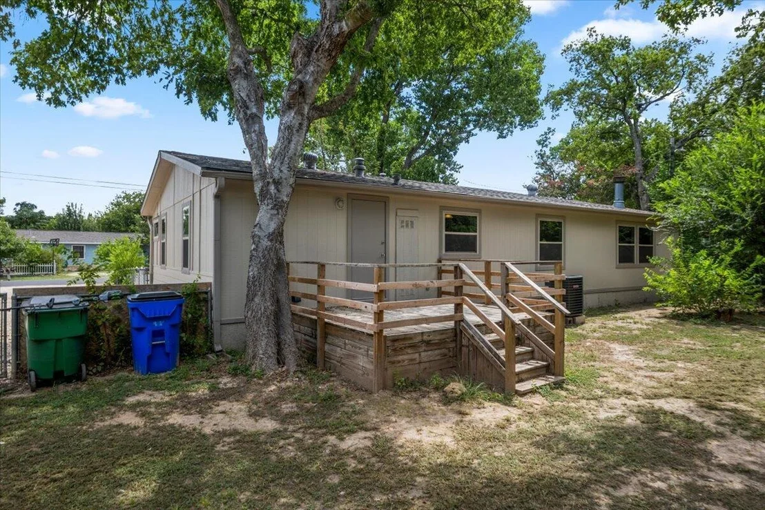 Photo of 2301 Sumac LN