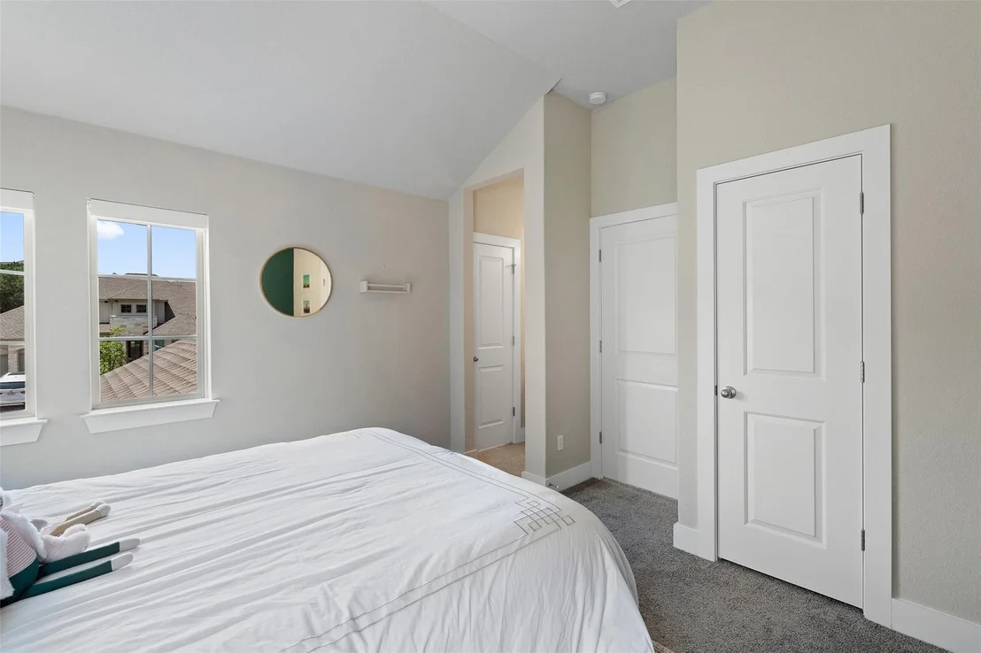 Photo of 209 Grant Cannon LN