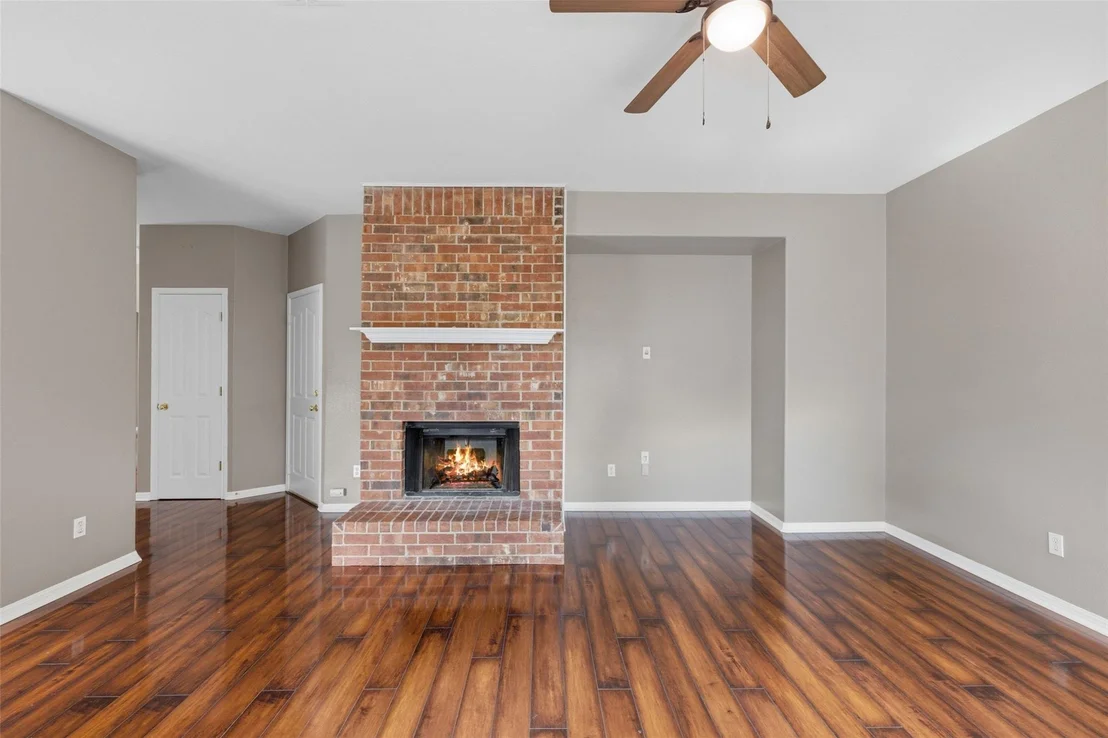 Photo of 1928 Barnett DR