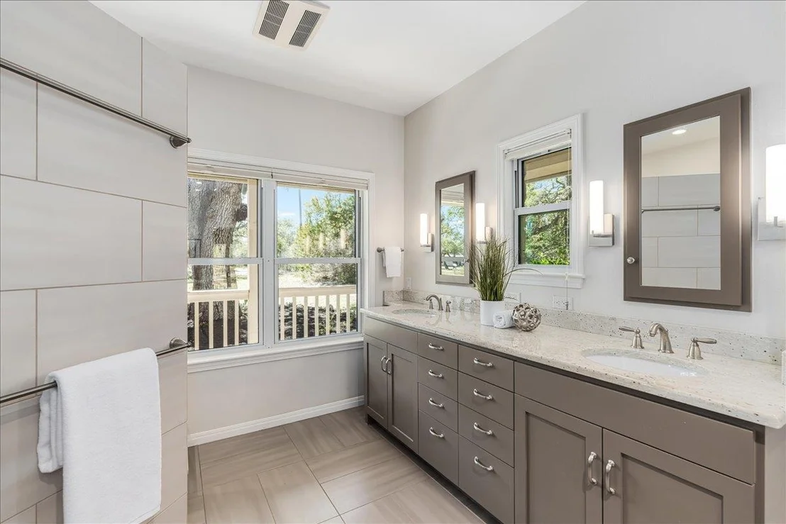 Photo of 8300 SPANISH OAK CIR