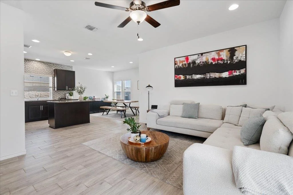 Photo of 9015 Looksee LN