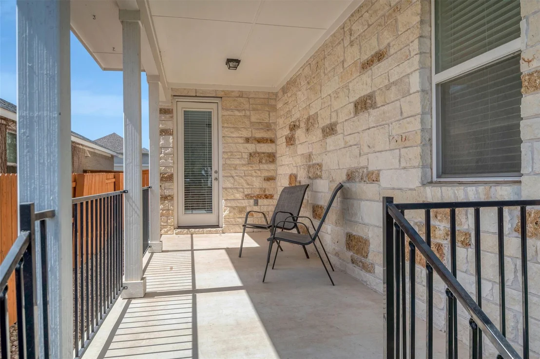 Photo of 2404 Burberry LN