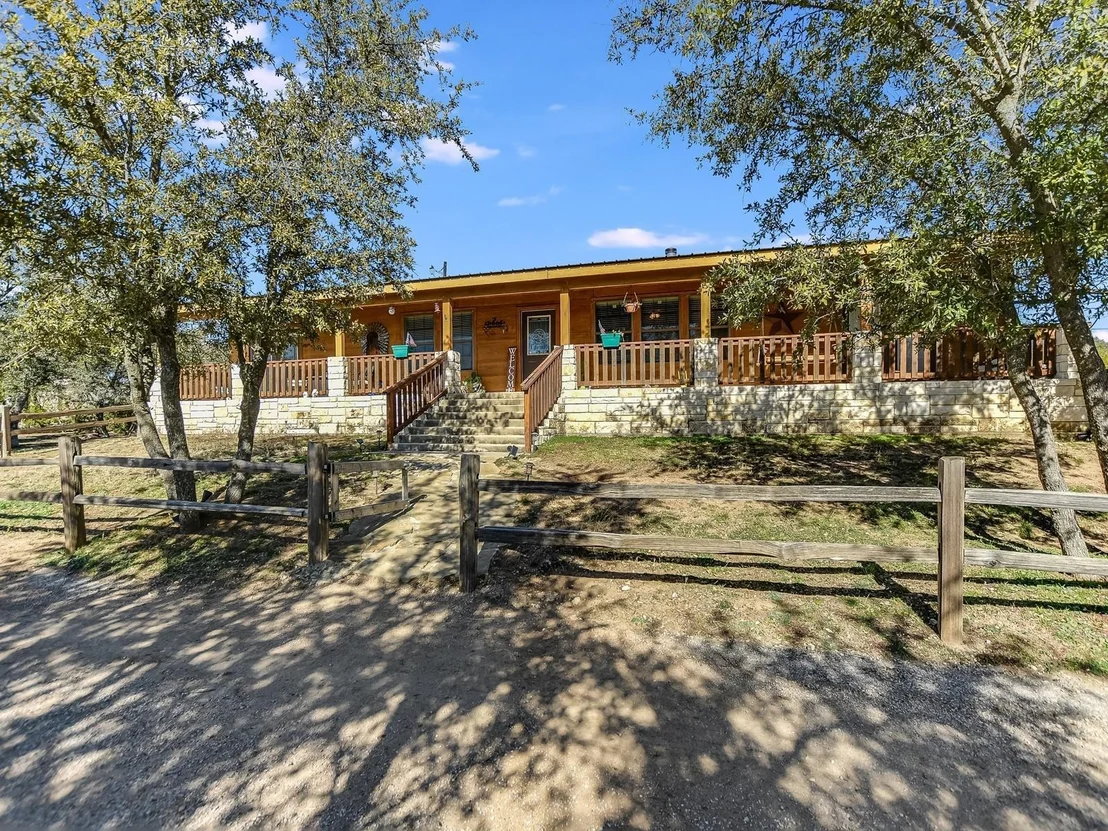 Photo of 110 Diamondback DR