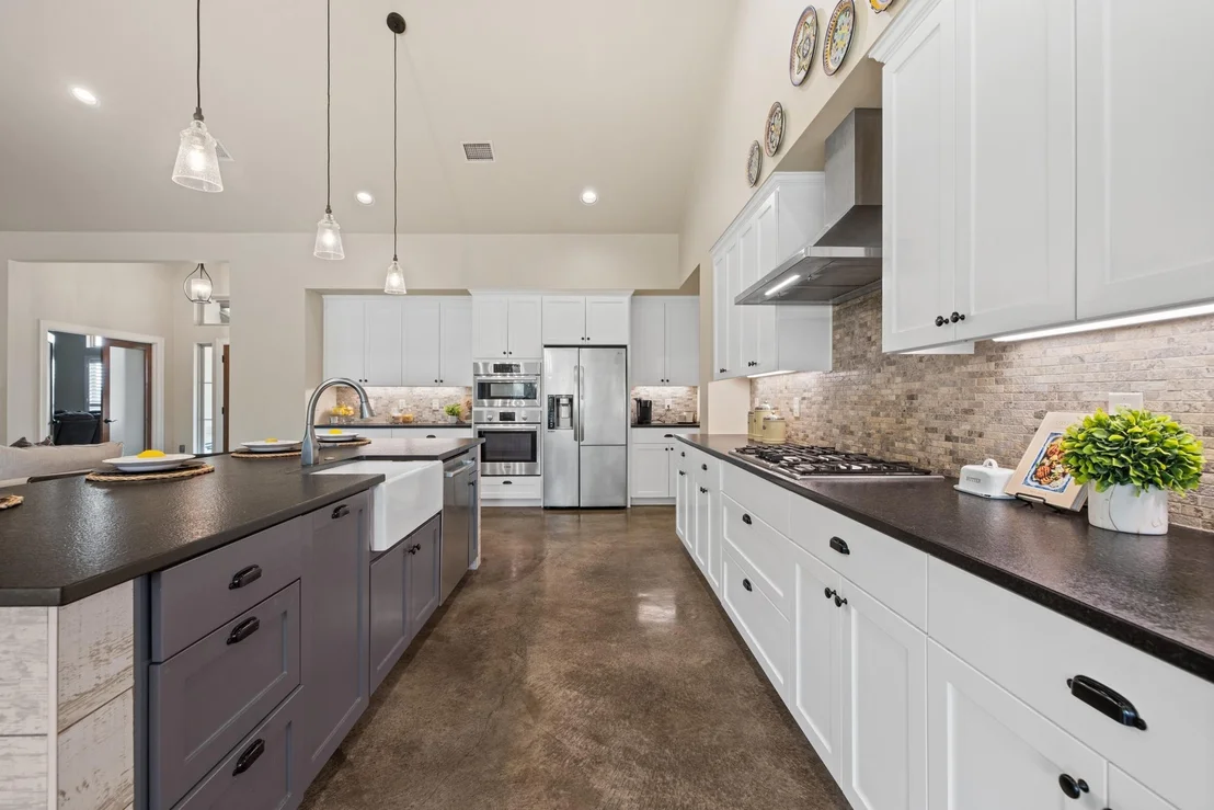 Photo of 909 Highland Spring LN