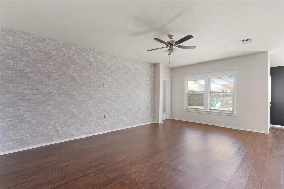 Photo of 162 Beth Ann LOOP