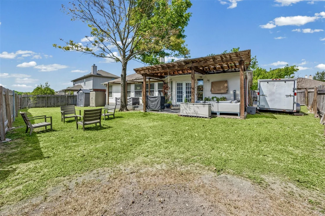 Photo of 1313 Laurelleaf DR