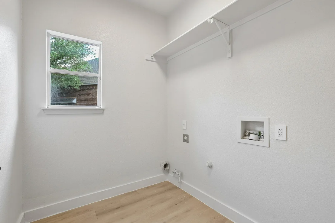Photo of 12717 Lee Park LN