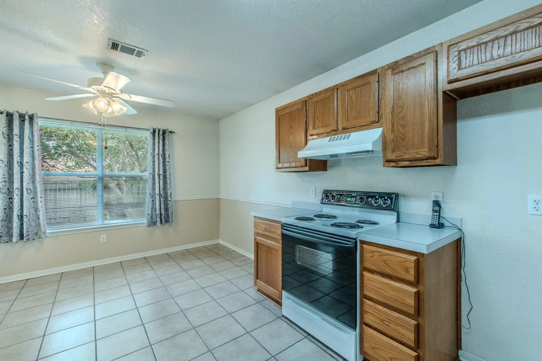 Photo of 4713 Hartrick Bluff RD