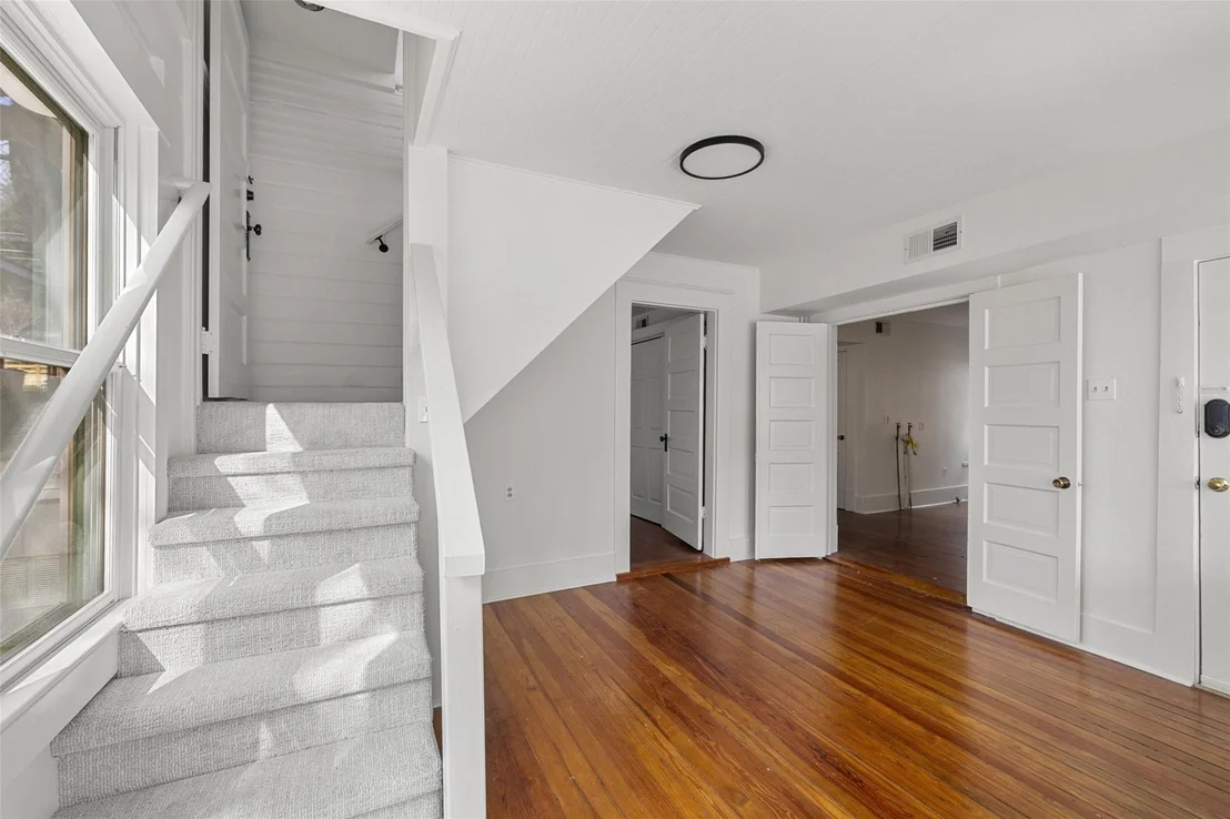 Photo of 613 Baylor ST