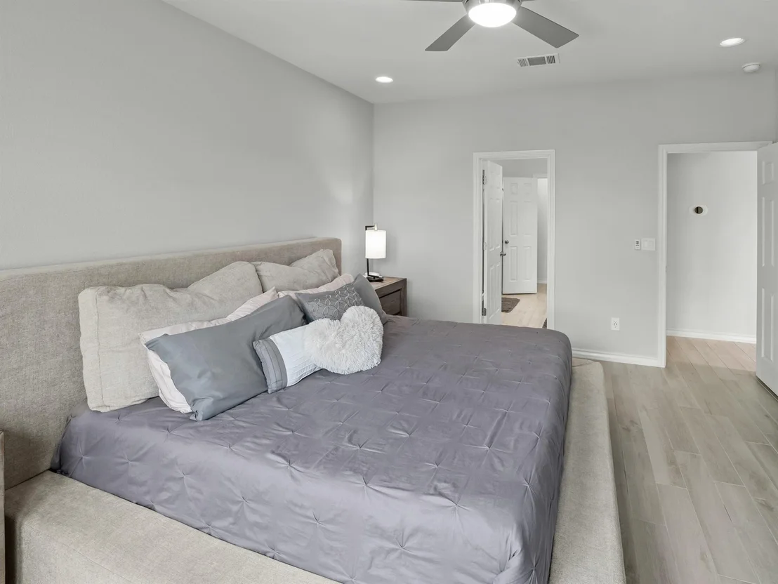Photo of 353 Capstone RD